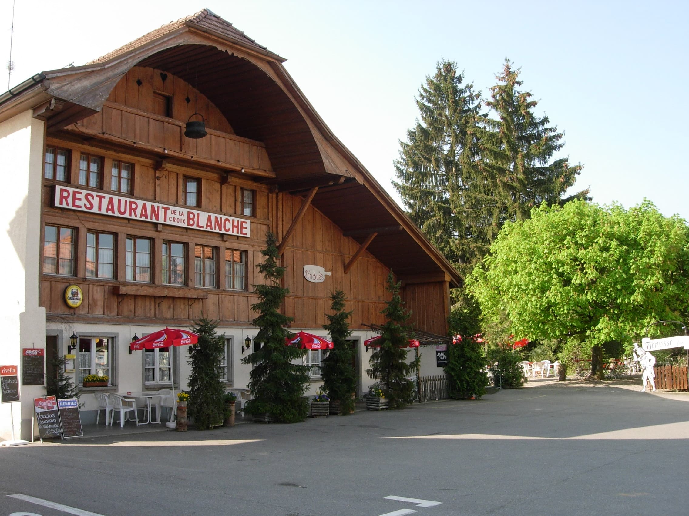 Façade de l'Hôtel-Restaurant de la Croix Blanche